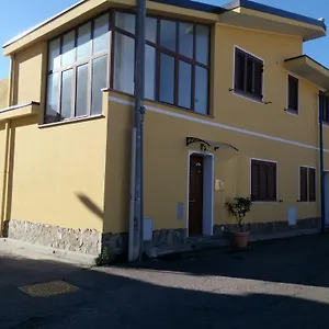 Casa vacanze Rose E Fiori Sardegna, San Vito (Sardinia)